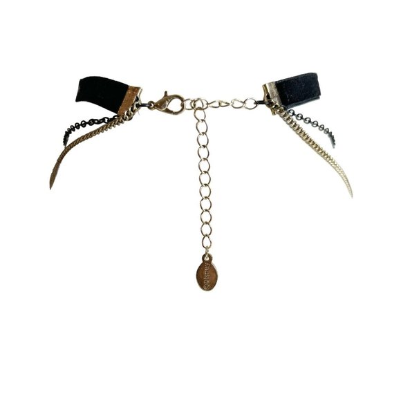 Disney Magic & Mischief Villains Ursula 3 Strand Necklace Ariel's Voice NEW - Picture 5 of 7